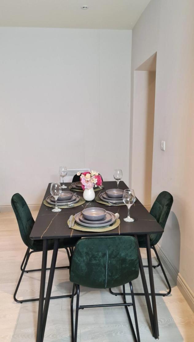 Apartment Charming 1-bed In *